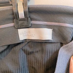 Men’s 35x30 Louis Raphael Tailored Fit Dress Pants.